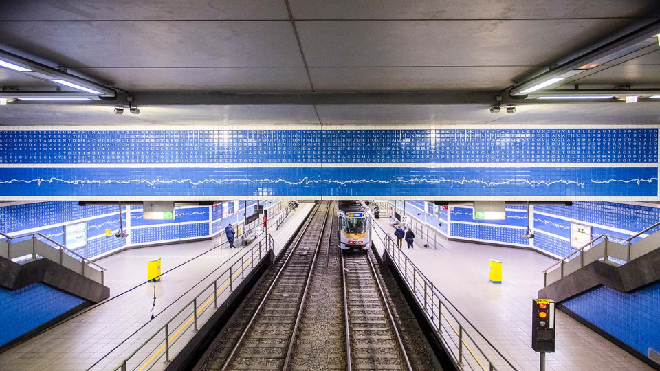 ParvisSaintGillesSchein_© stib-mivb
